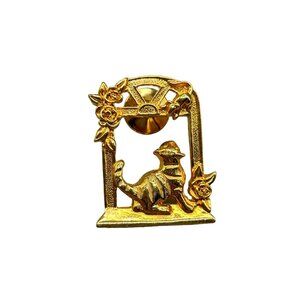 Vintage Avon Tack Pin Cat & Mouse On Window Touch of Whimsy Gold Tone Lapel Pin